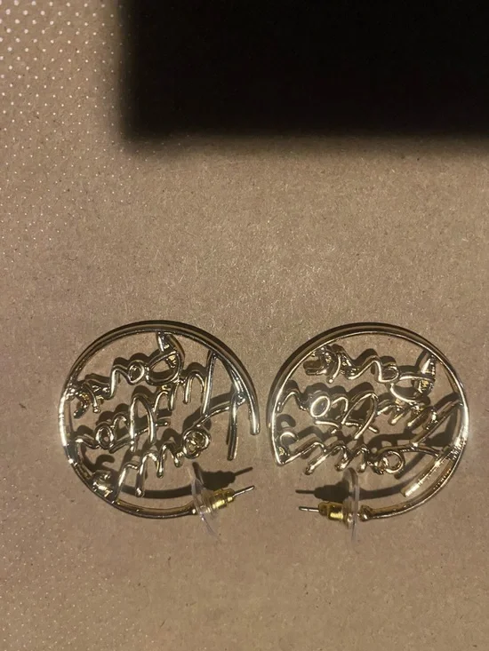 Designer inspired hoop earrings ✨ - Picture 5 of 6